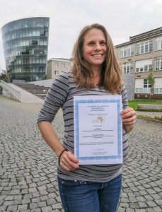 Denisa Skrbková s oceněním Best Paper Award